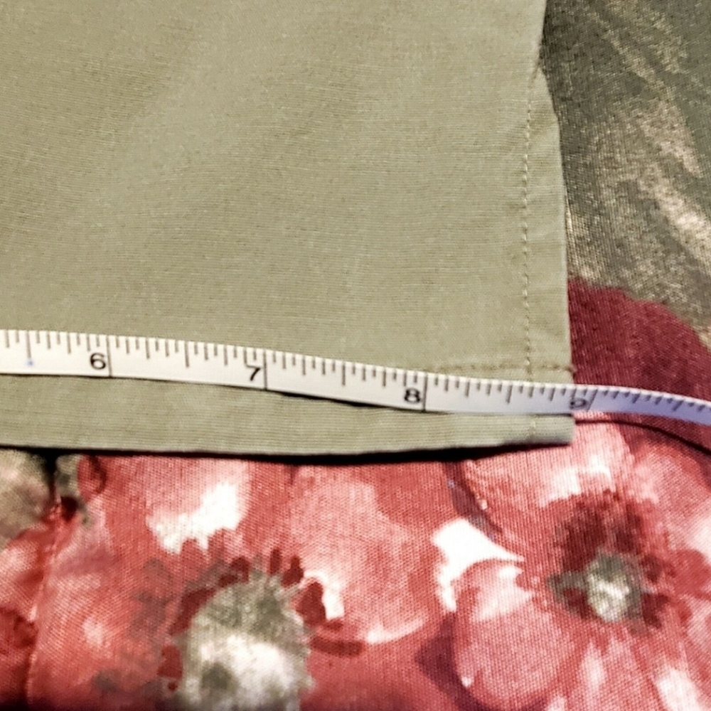 Gloria Vanderbilt Women's Olive Green Capri Pants EUC Size 8 - Picture 10 of 10